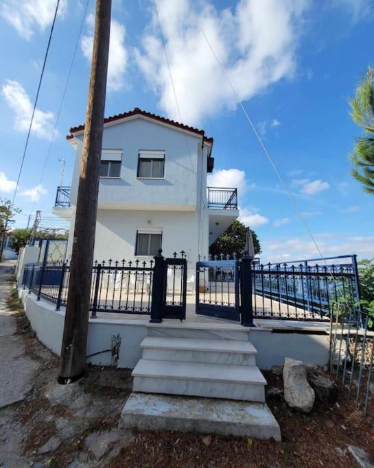 Ocean Vista Retreat Villa Skala Polichnitou ภายนอก รูปภาพ
